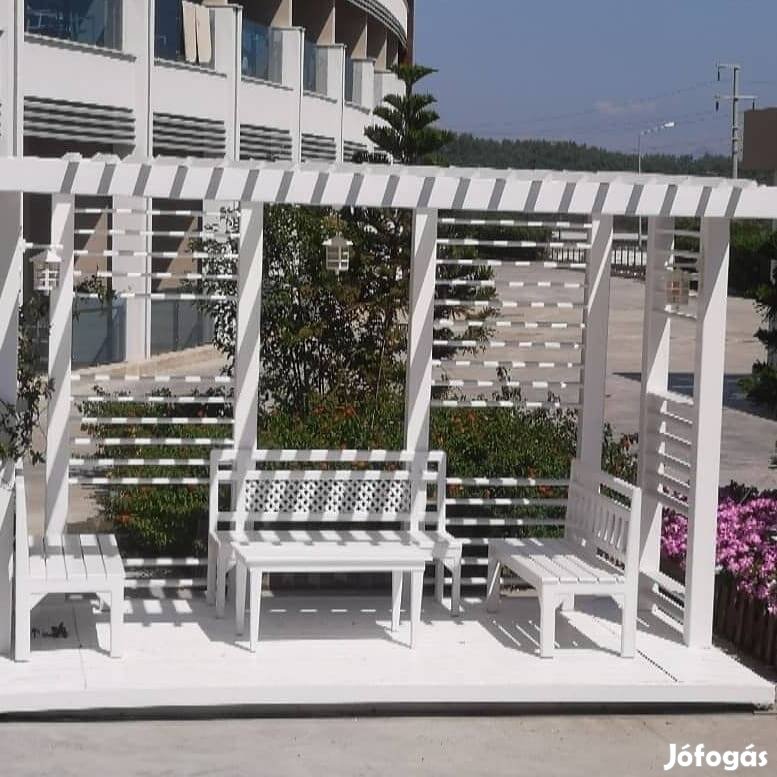 Kerti kiülő, paddal, asztallal. komplett terasz, pergola.