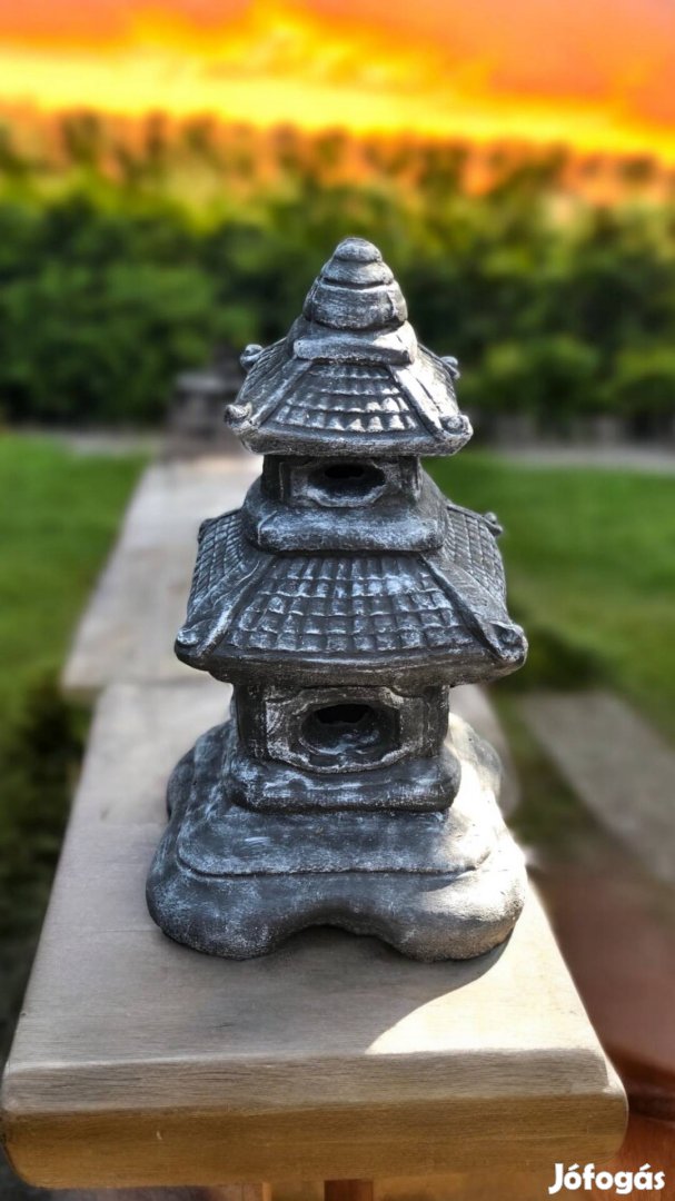 Kerti pagoda..