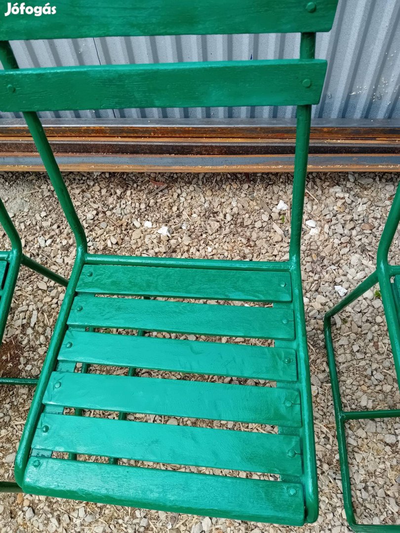 Kerti székek