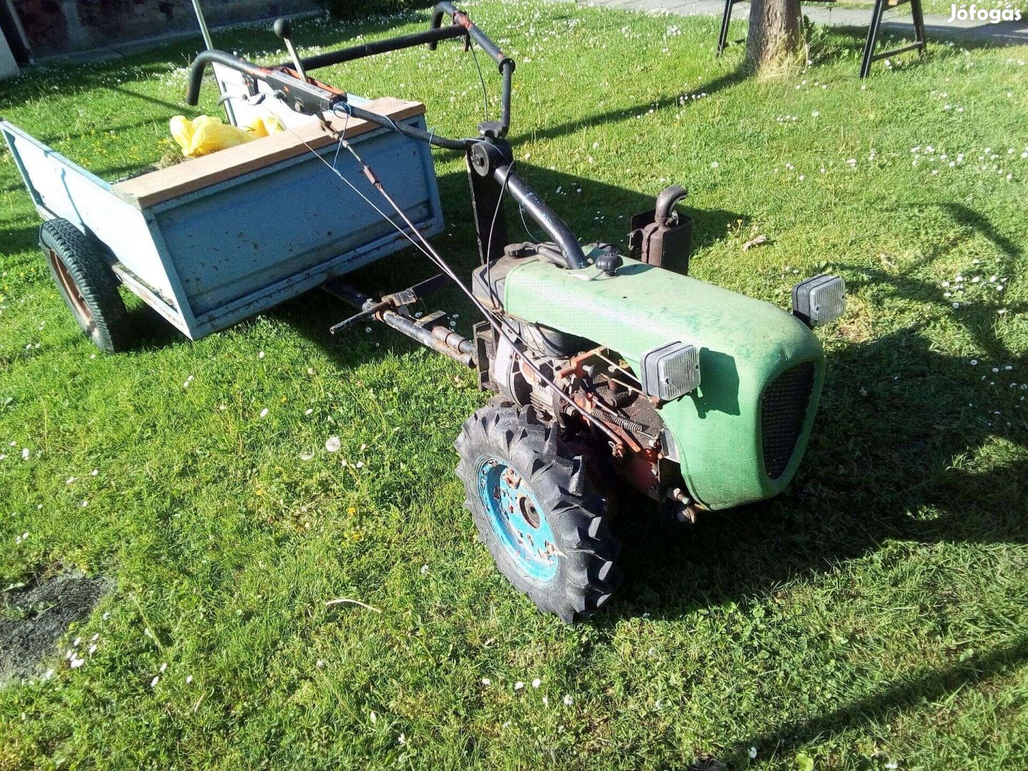 Kerti traktor eladó, kétkerekű pótkocsis Lombardini kertitraktor
