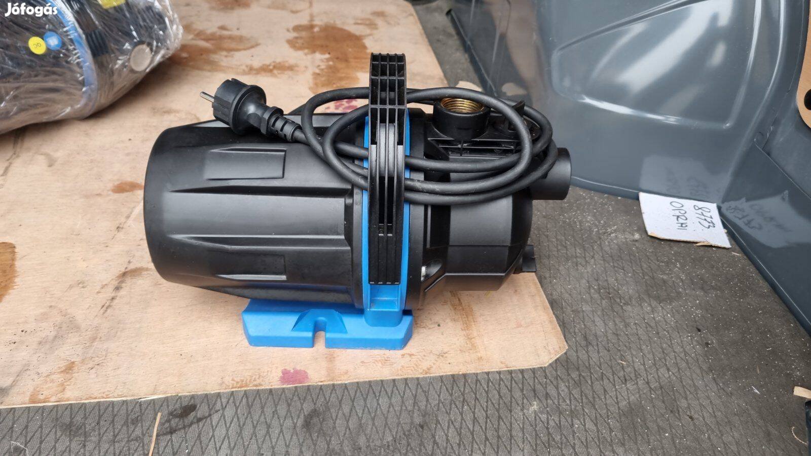 Kerti vízszivattyú 600W-os teljesítménnyel újszerű