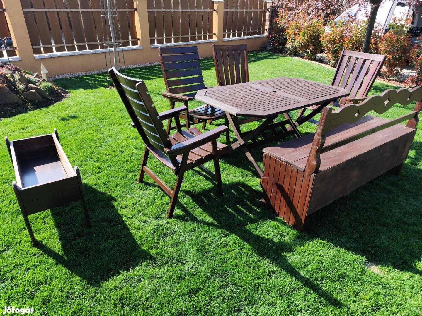 Kertibútor Kertigarnitúta