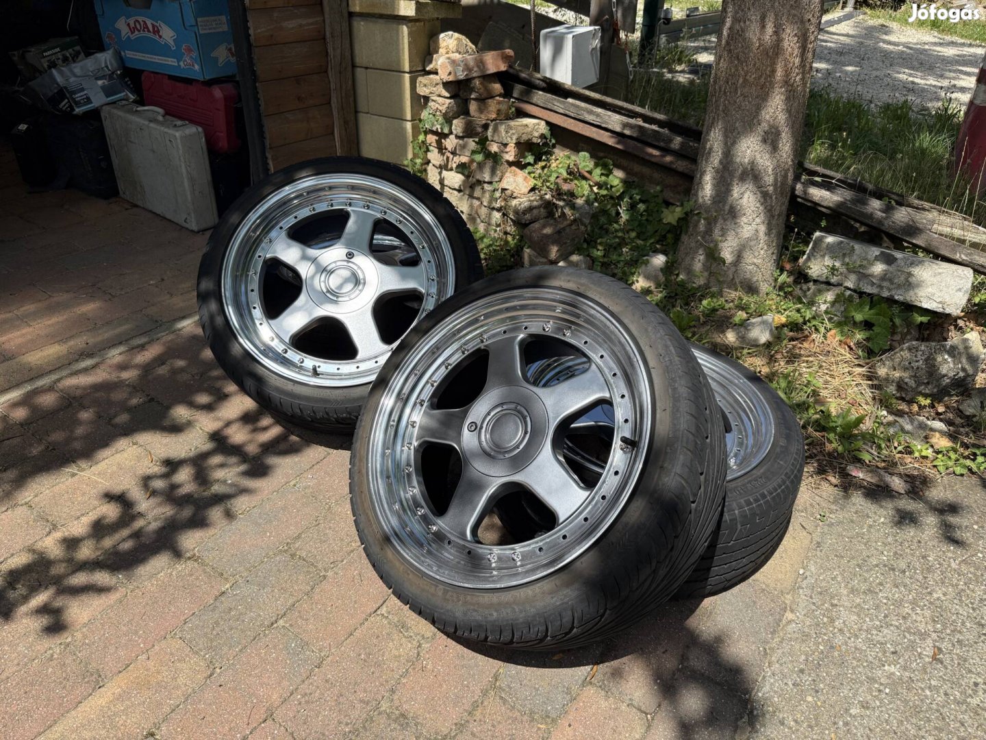 Keskin KT1 18x8.5J ET15-35 5x120 5x112 nyari garnitúra 225/40