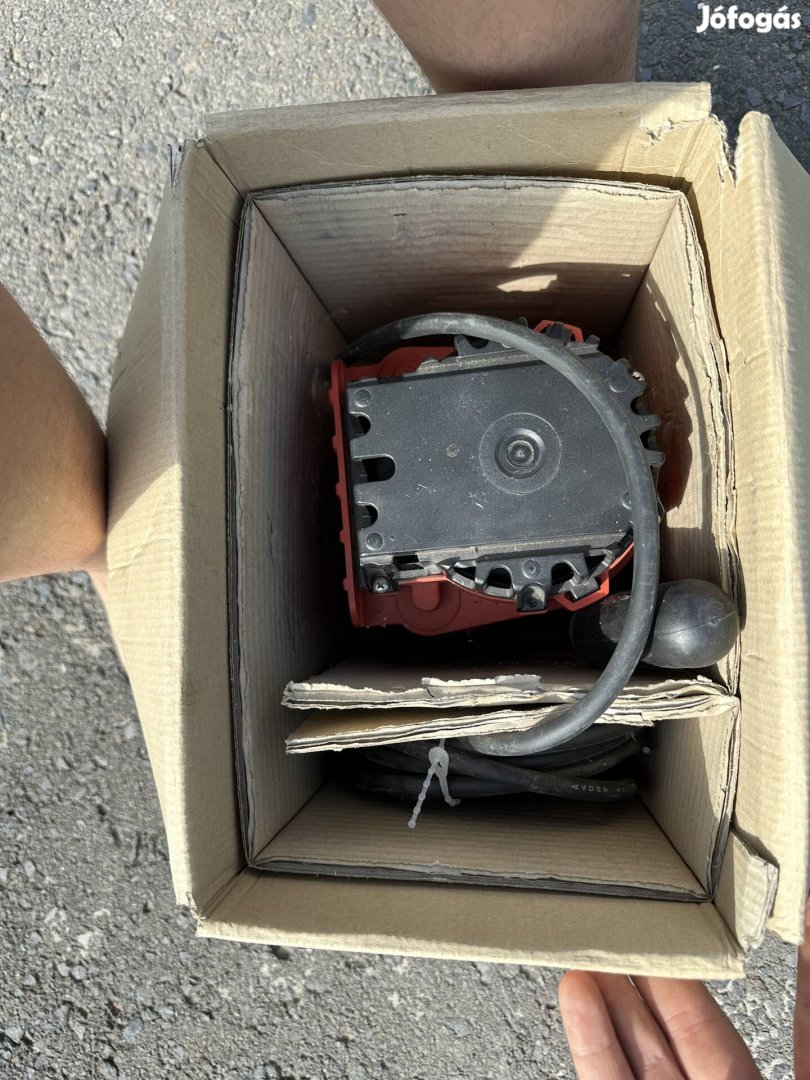 Kessel csereszivattyú 28001A