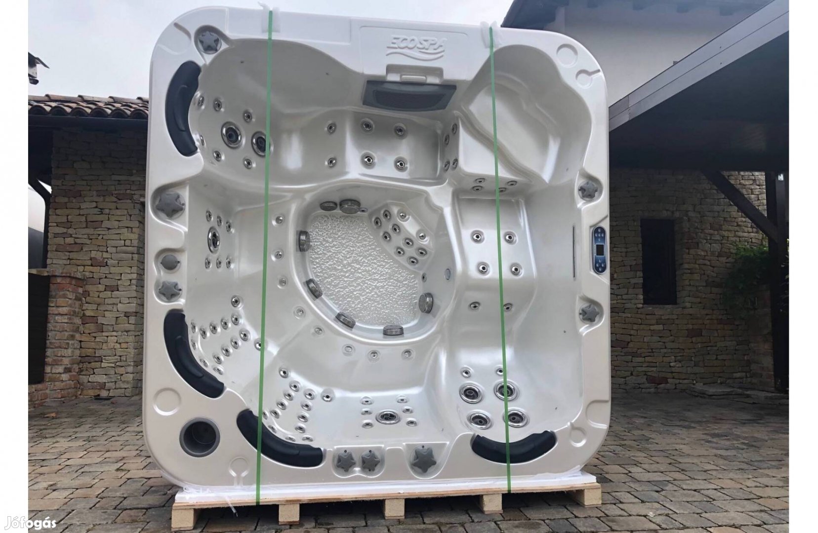 Készl.új Whirlpool Monte Carlo 6F WiFi jakuzzi masszázsmedence jacuzzi