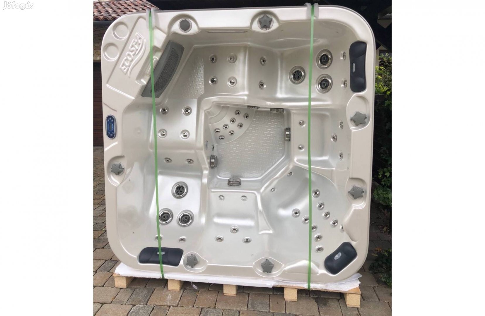 Készlet.új Whirlpool Ibiza 5szem Wifis jakuzzi masszázsmedence jacuzzi