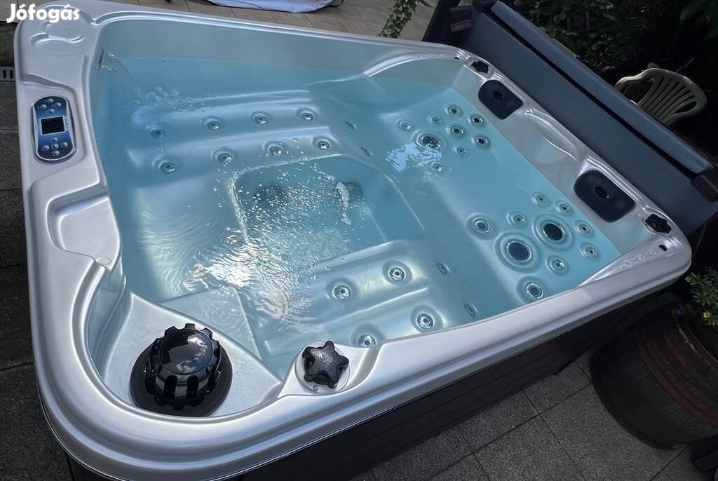 Készleten új Whirlpool Bali 3szem Wifi jakuzzi masszázsmedence jacuzzi