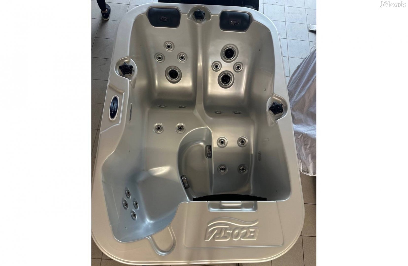 Készleten új Whirlpool Chill 3szem. jakuzzi masszázsmedence jacuzzi
