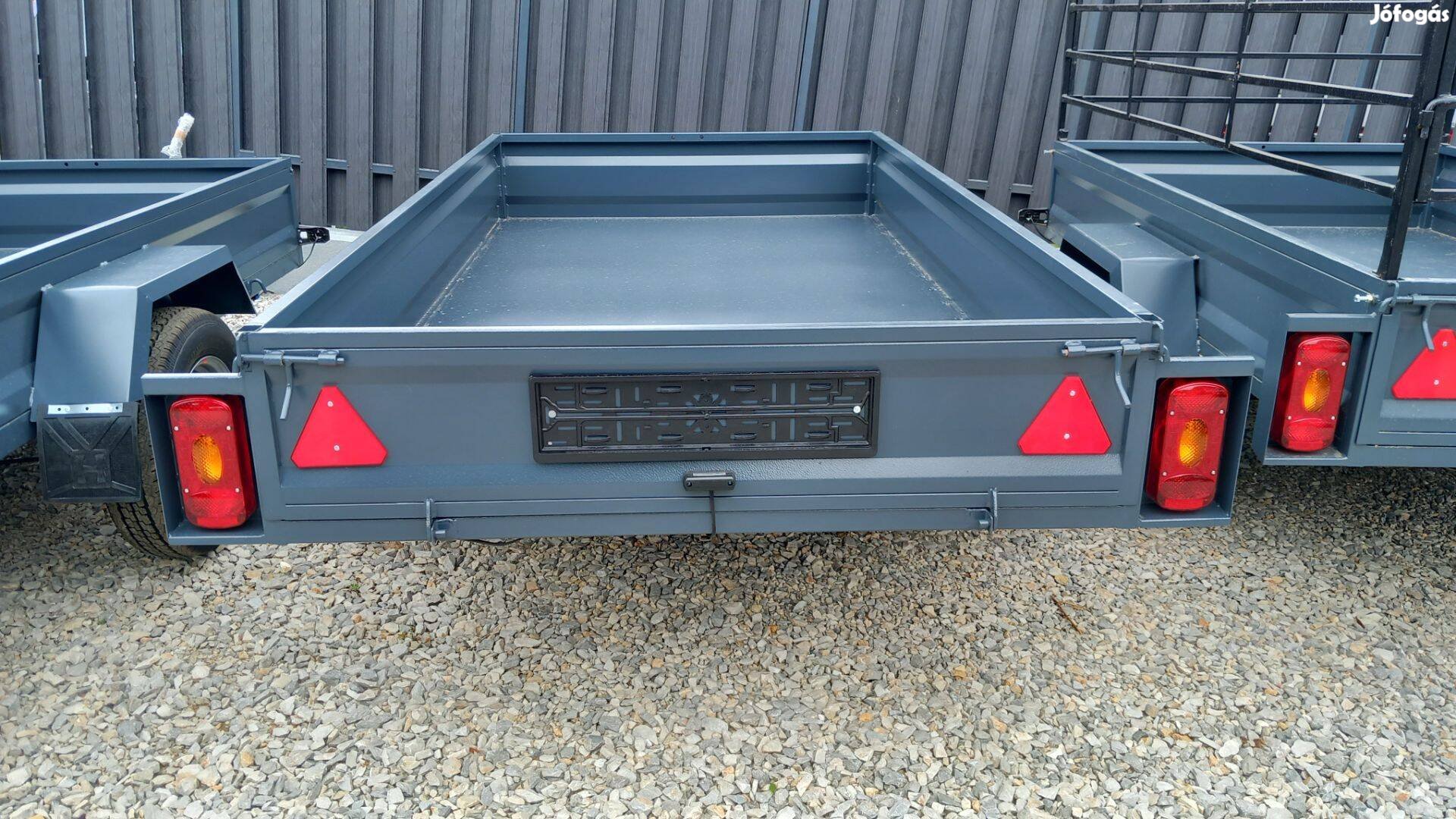 Készletről 130x250x32 cm-es Vas, hegesztett, zártszelvény Új, Erős utá