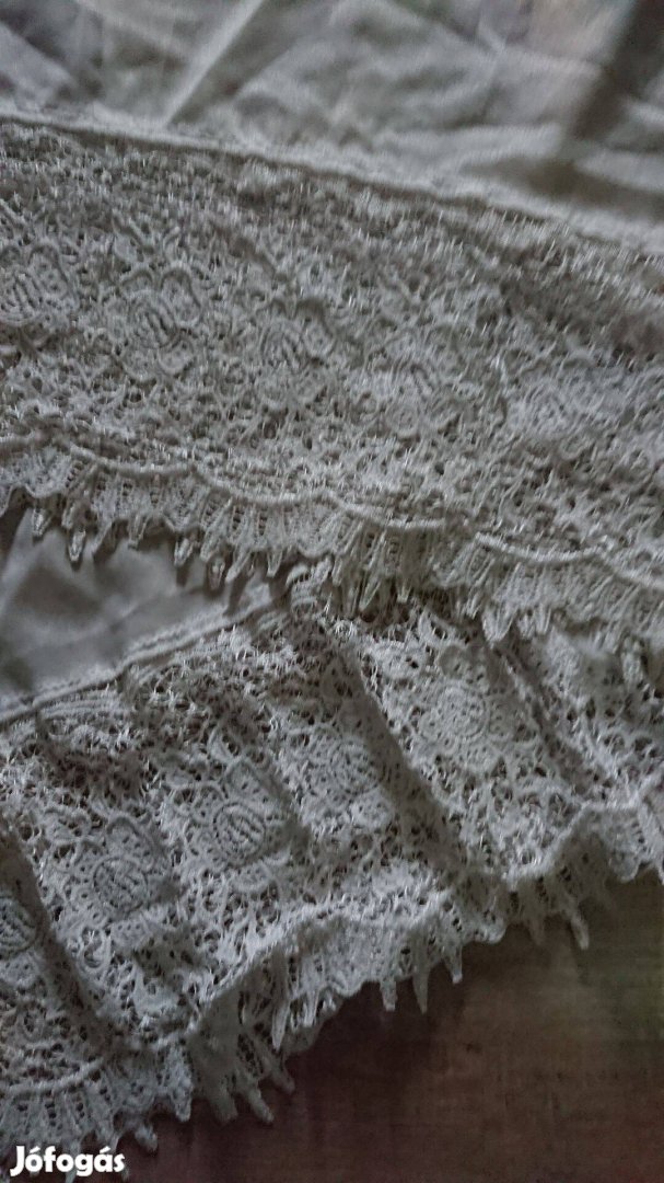 Készre varrt panoráma függöny rávarrt csipkével eladó