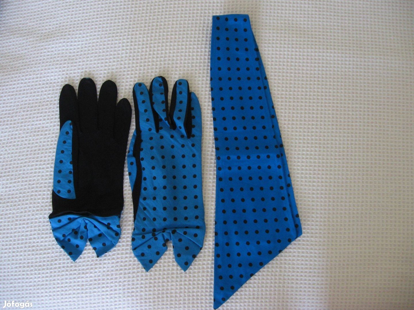 Kesztyű - sál szett, pöttyös, türkiz