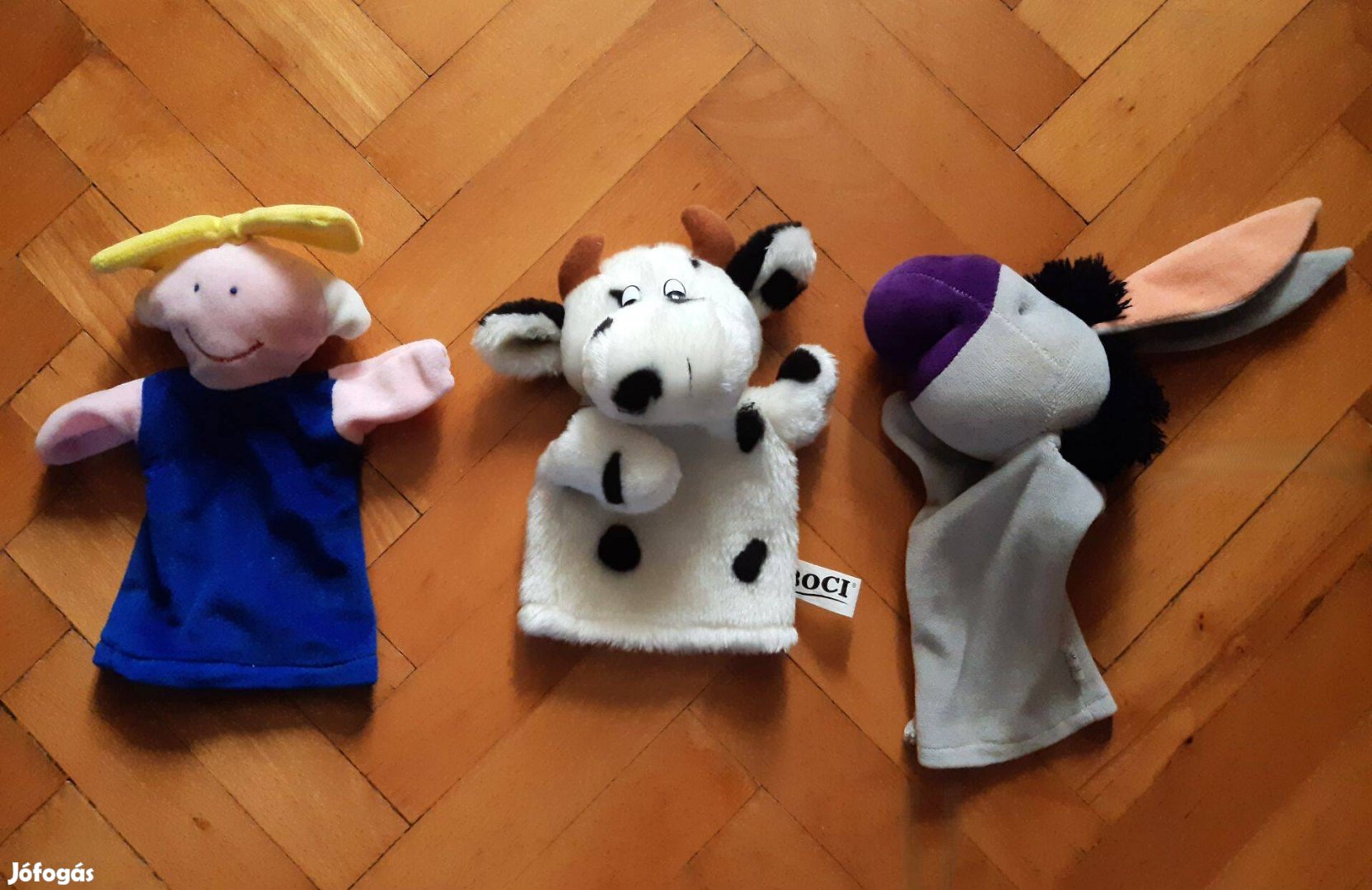 Kesztyűbábok - kislány, boci, szamár