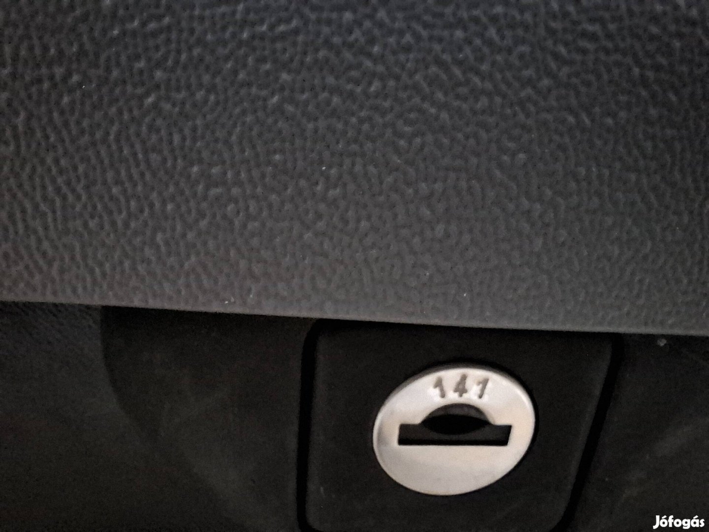 Készülj a sí szezonra közepes méretű tetőboxal