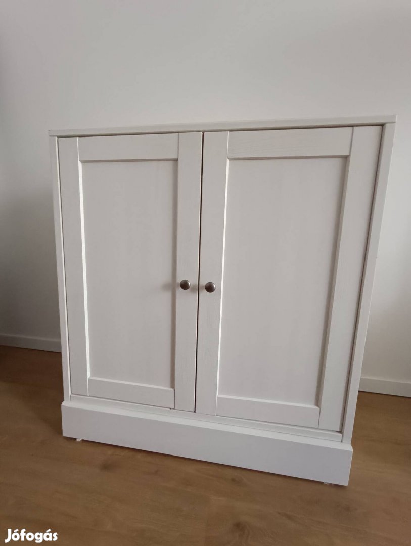 Két ajtós Ikea fa szekrény, komód 