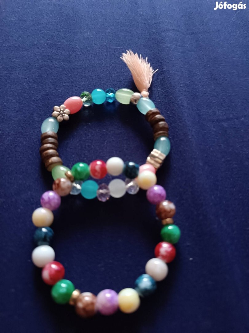 Két divatos karkötő