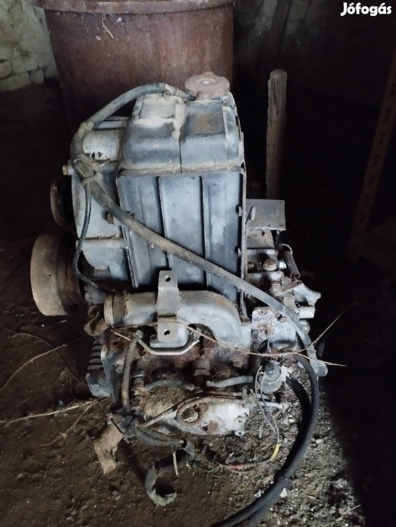 Két hengeres motor eladó 