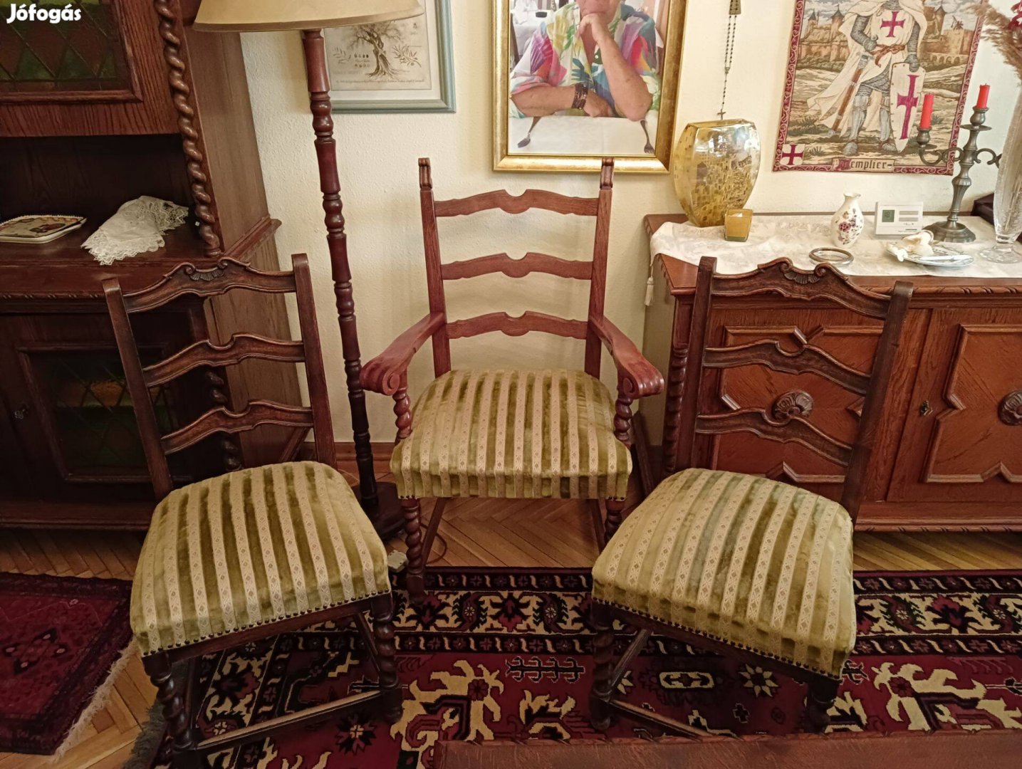 Két karfa nélküli koloniál szék eladó