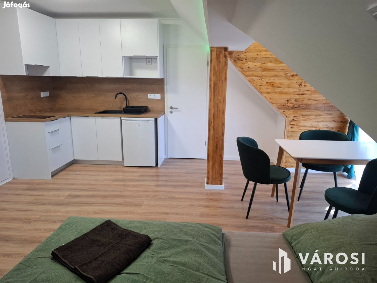 Két lakás egyben, kiváló befektetés Siófok szívében