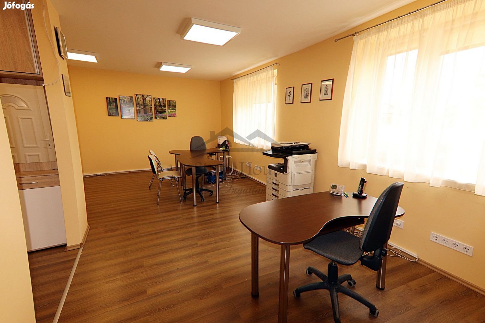 Két lakásos ikerház földszinti lakása Győr-Szabadhegyen kedvező áron