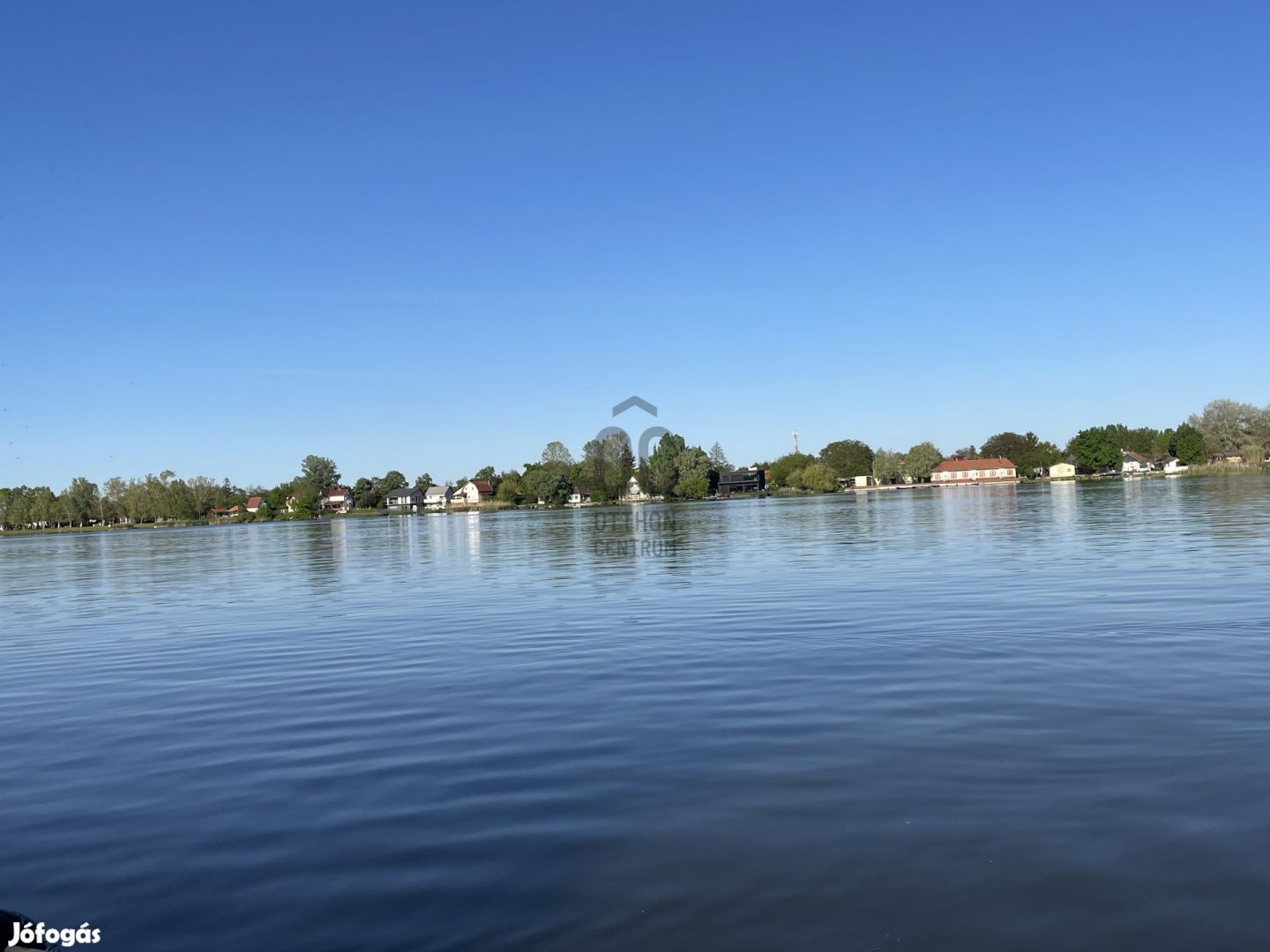 Két utcára nyíló, dunai panorámás, közvetlen vízparti telek- Ráckeve k
