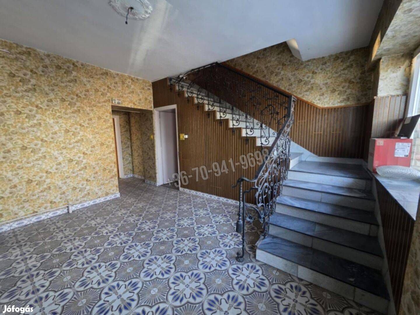 Kétgenerációs, duplakomfortos családi ház különálló