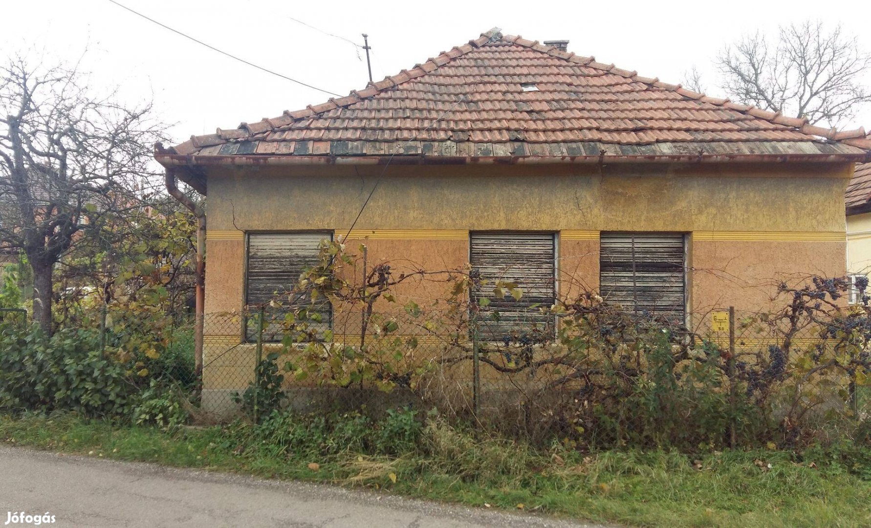 Kétgenerációs ház Nagyvisnyón, Szilvásvárad mellett, a Bükk lábánál