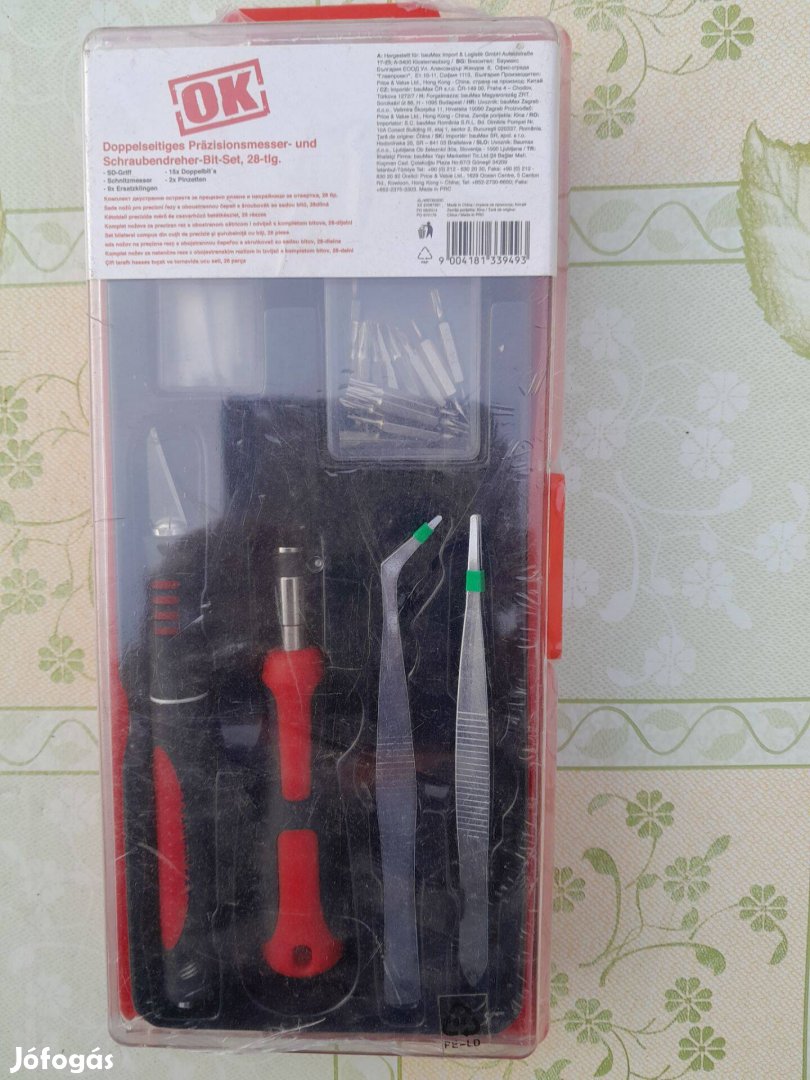 Kétoldali precíziós mérő és csavarhúzó betétkészlet 28