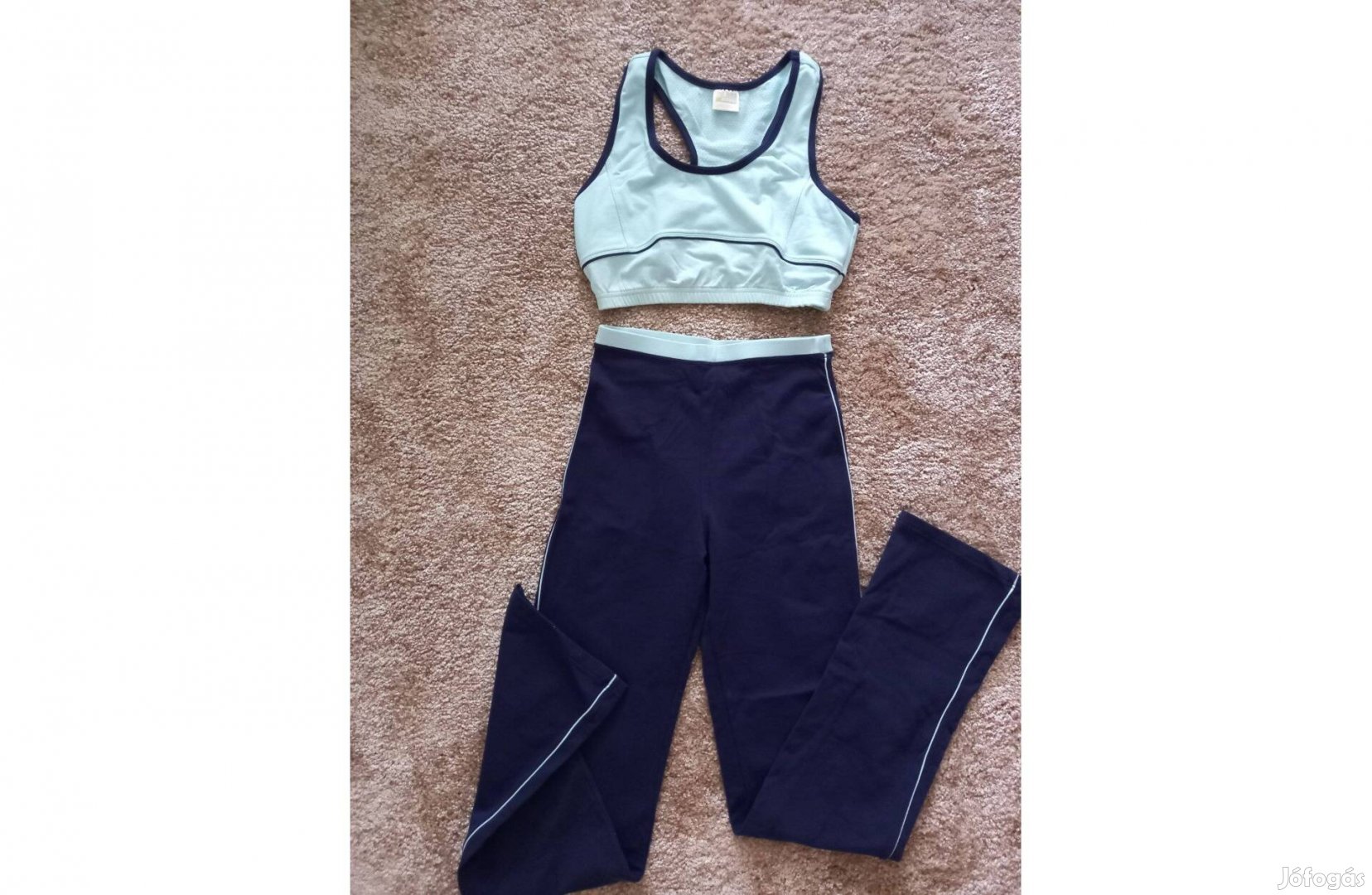 Kétrészes edző ruha - 2.000 ft. Méret S