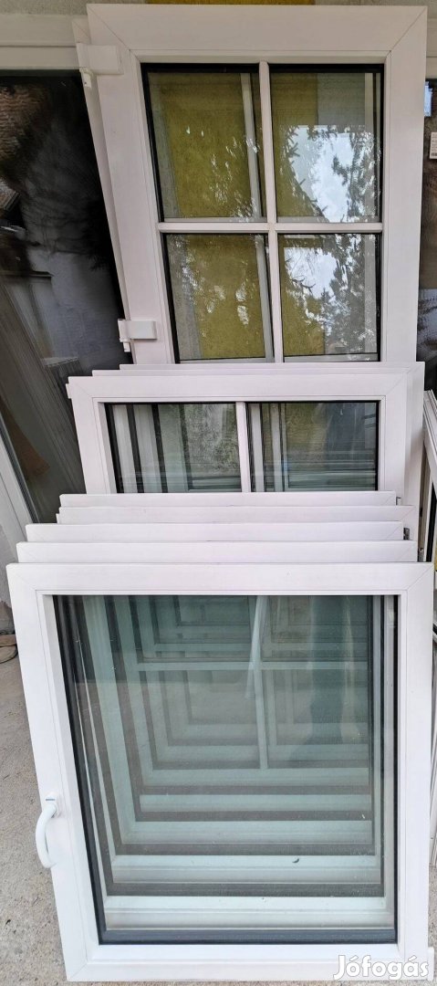 Kétrétegű Panorama műanyag ajtók, ablakok kedvező áron eladók