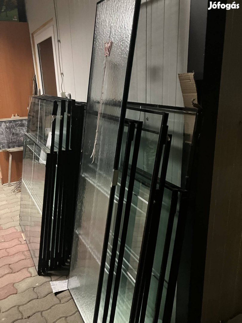 Kétrétegű üvegablakok