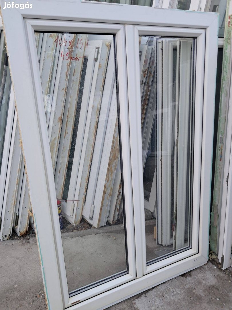 Kétszárnyas 117 es ablakok