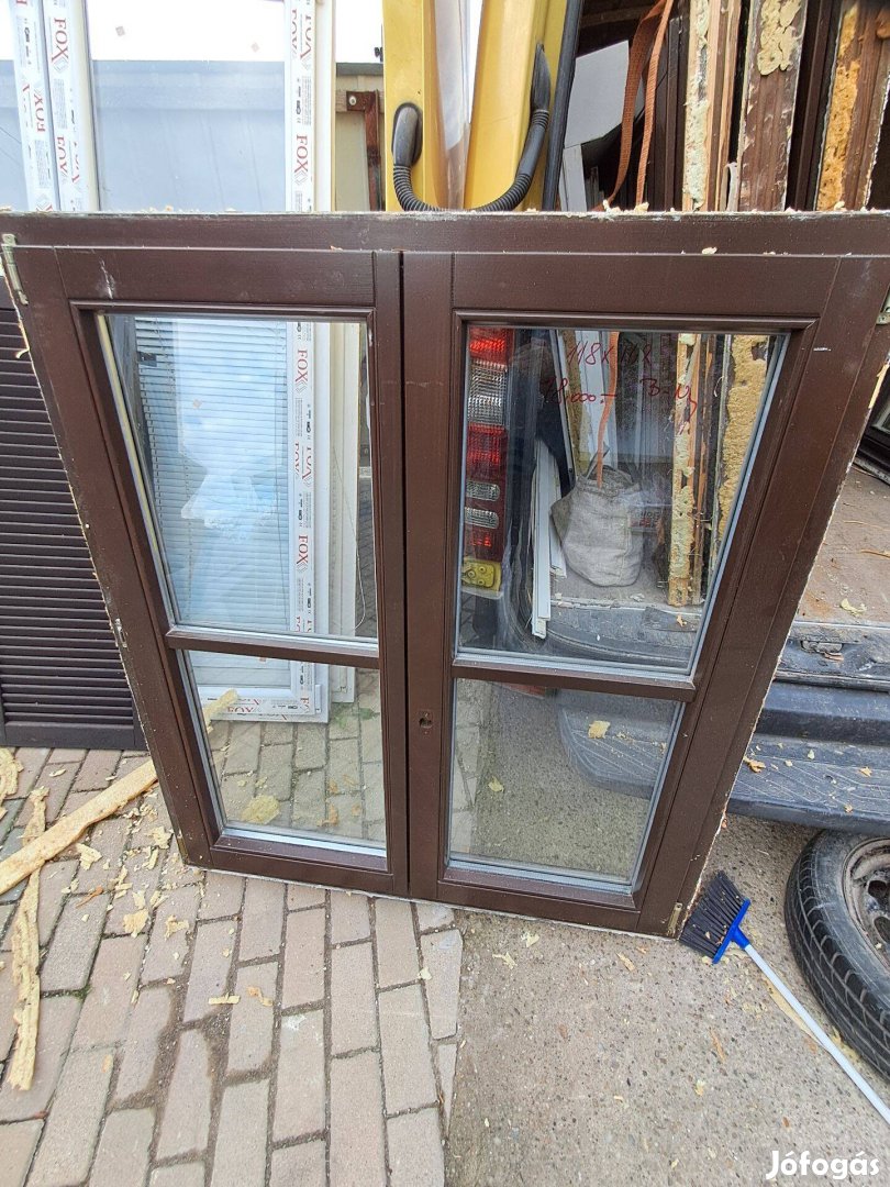 Kétszárnyas 118 - as ablakok
