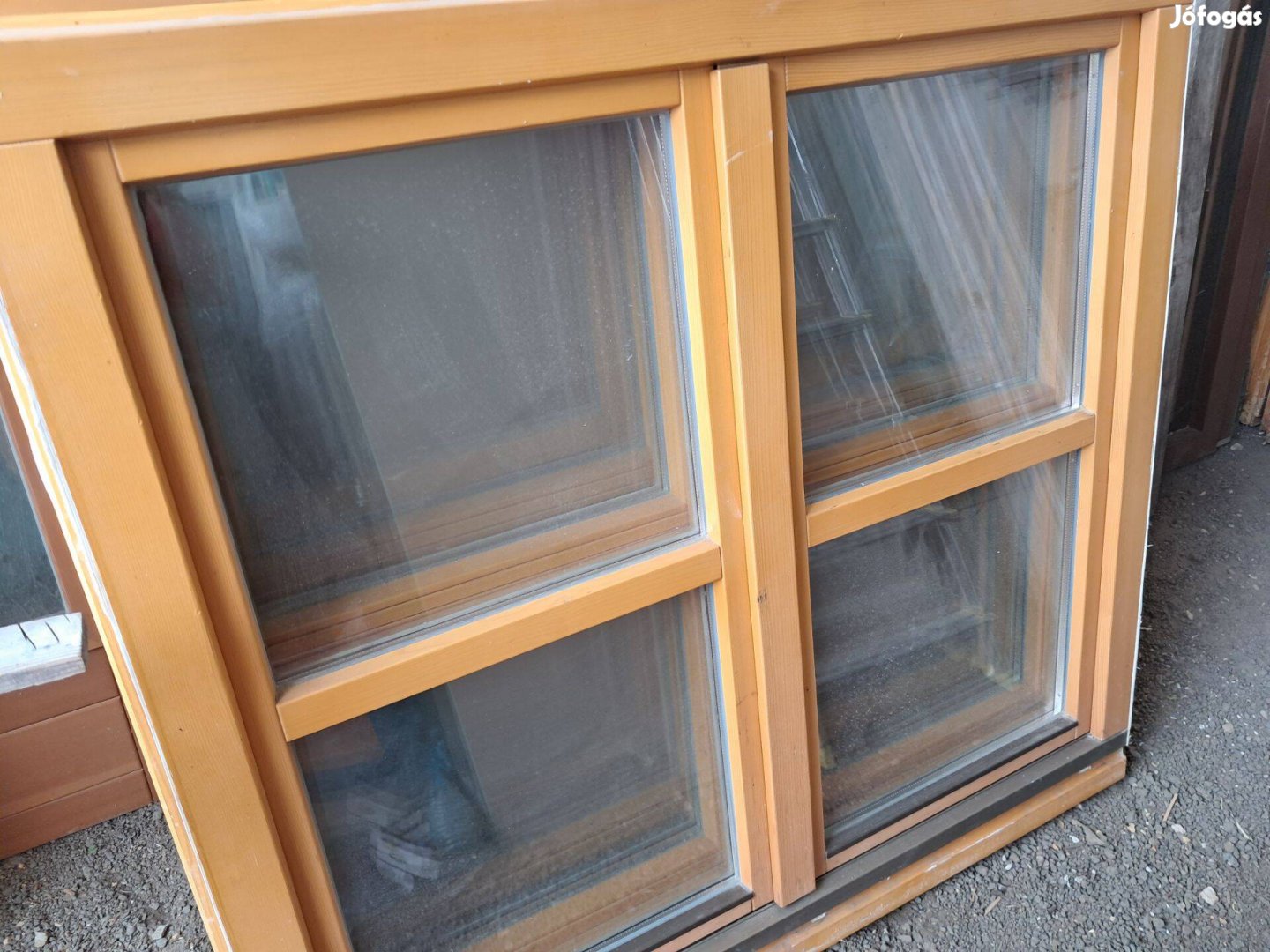 Kétszárnyas Fa ablakok