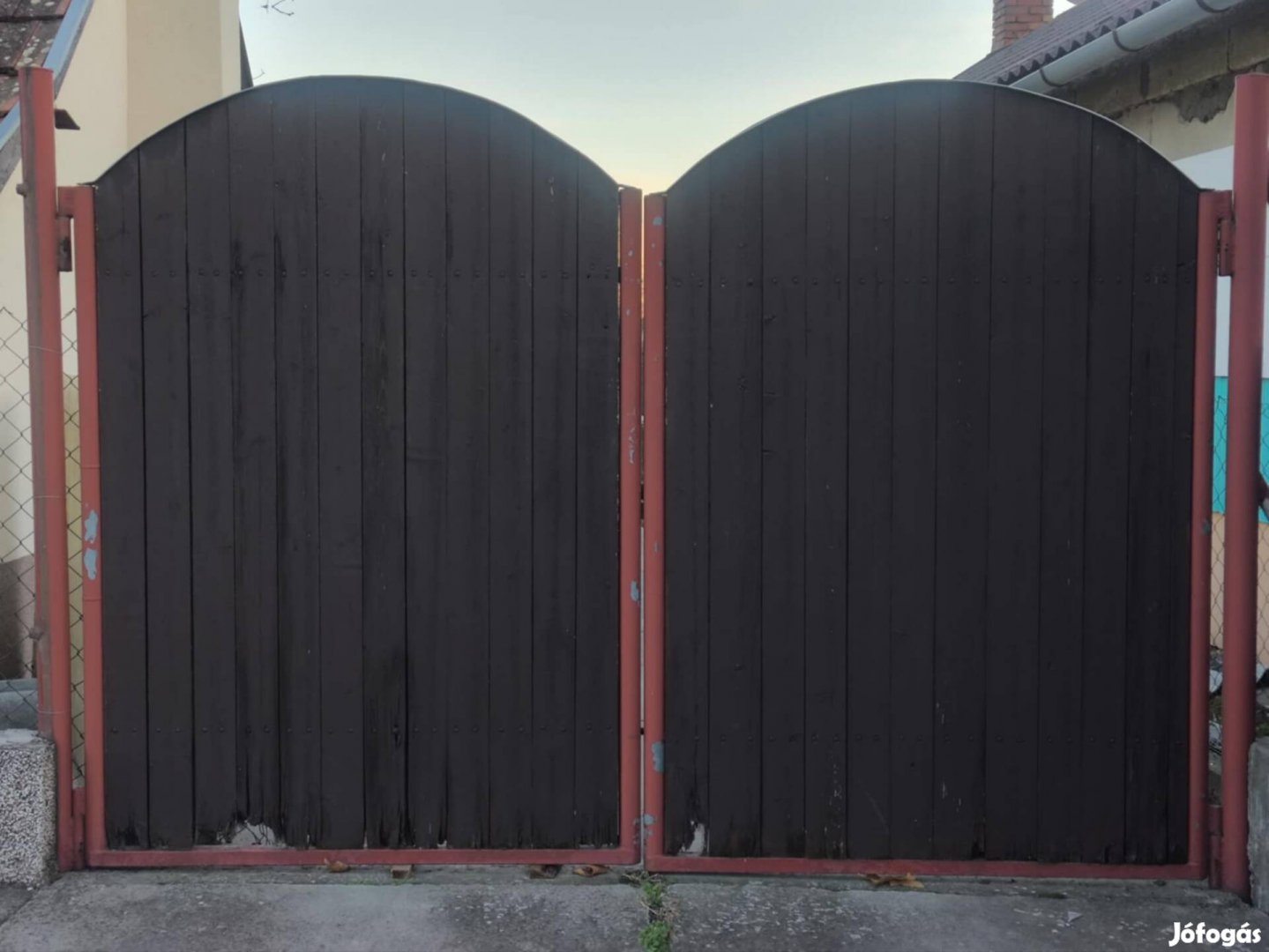Kétszárnyú kapu kerítés