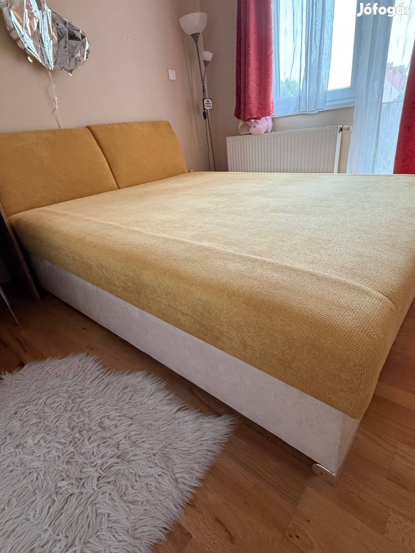 Kétszemélyes ágy