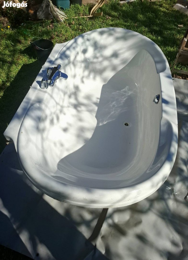 Kétszemélyes akril fürdőkád 190x110cm