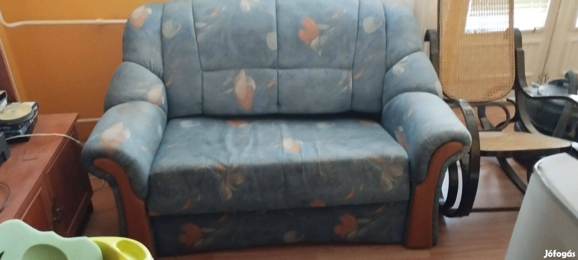 Kétszemélyes kanapé+fotel