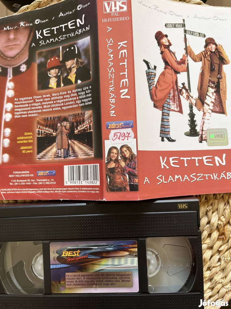 Ketten a slamasztikában vhs