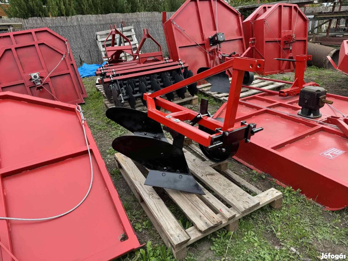 Kettes eke egyes eke Bagodi Bea függesztett szállítással