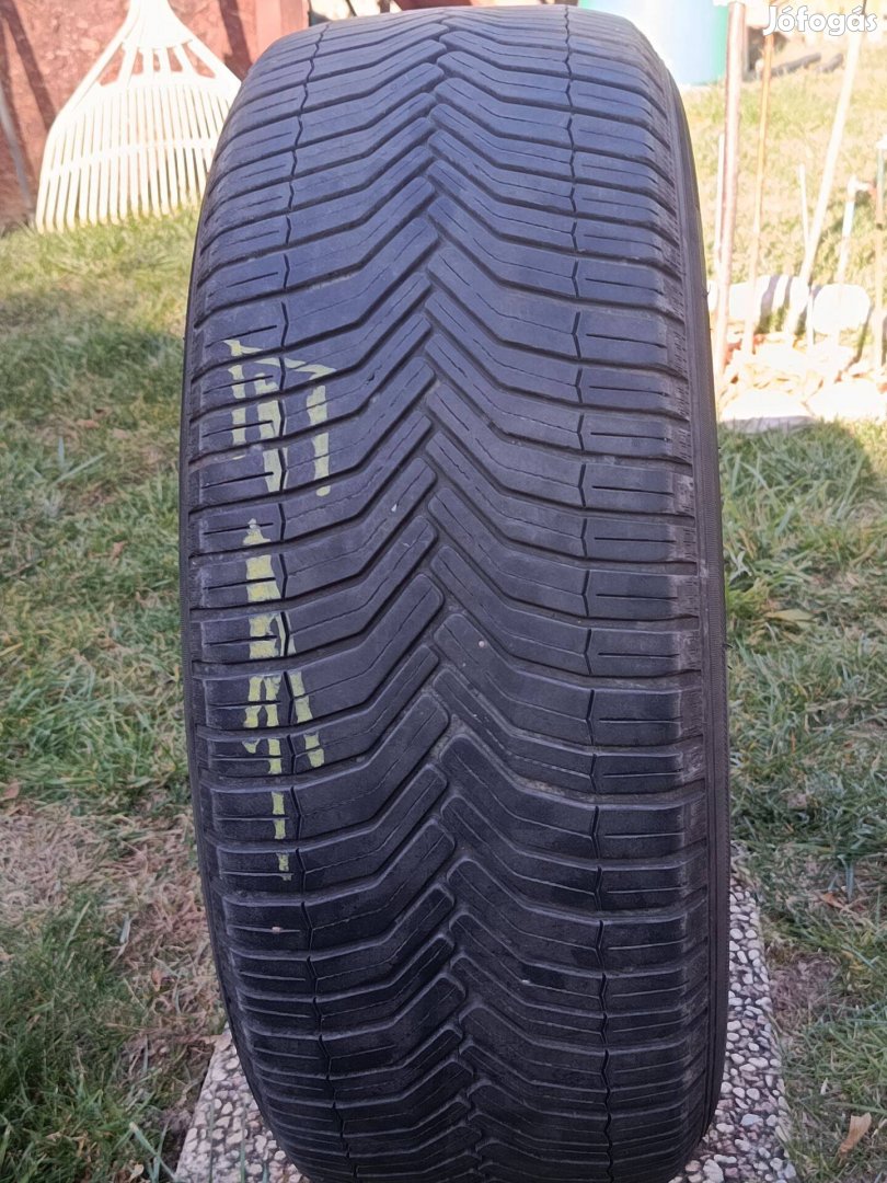 Keveset futott Michelin cross climate gumik típus váltás miatt eladó