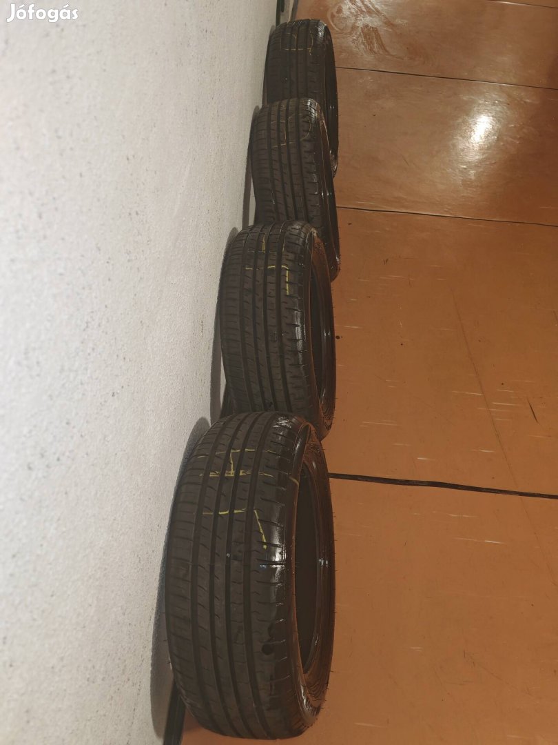 Keveset futott újszerű nyári gumi 195/55/R15/ 85V