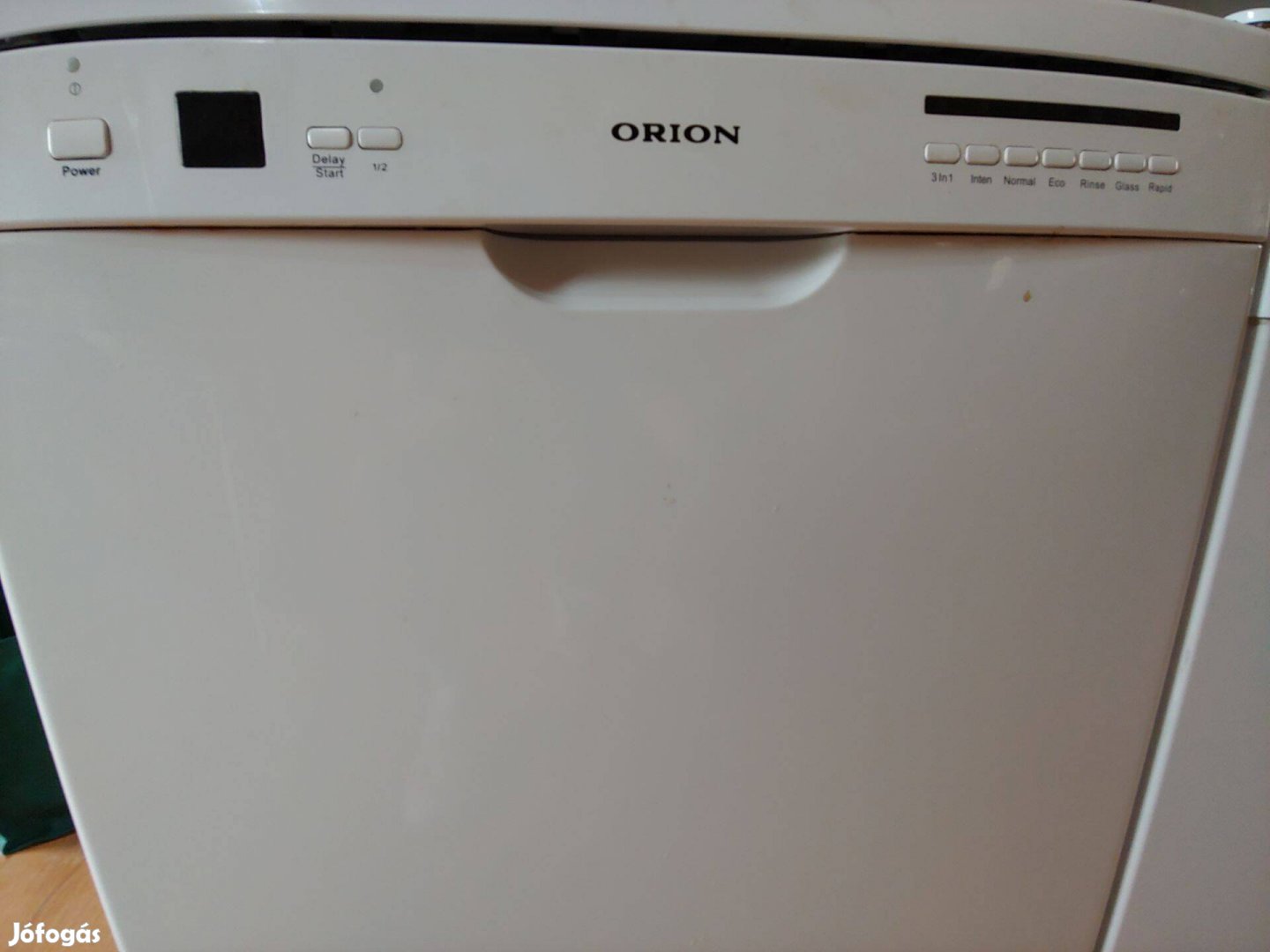 Keveset használt12 terítékes mosogatógép