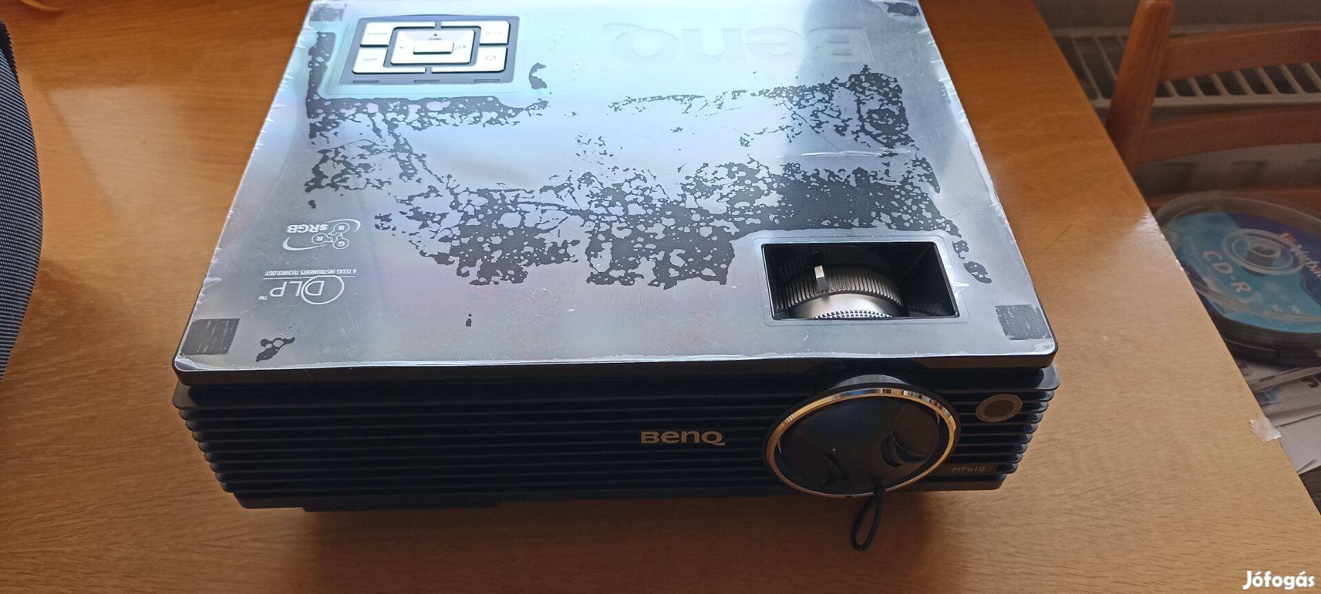 Keveset használt, hordozható, Benq projektor, táskával