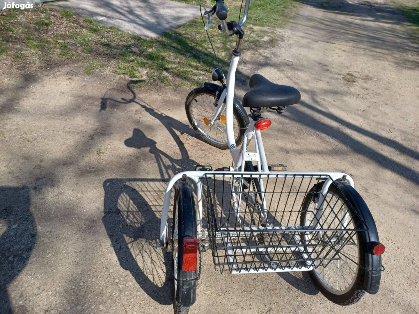 Keveset használt háromkerekű kerékpár
