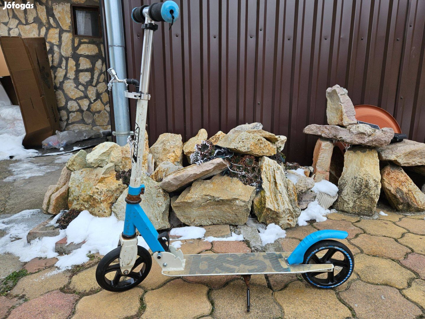 Keveset használt összecsukható nagy kerekű roller