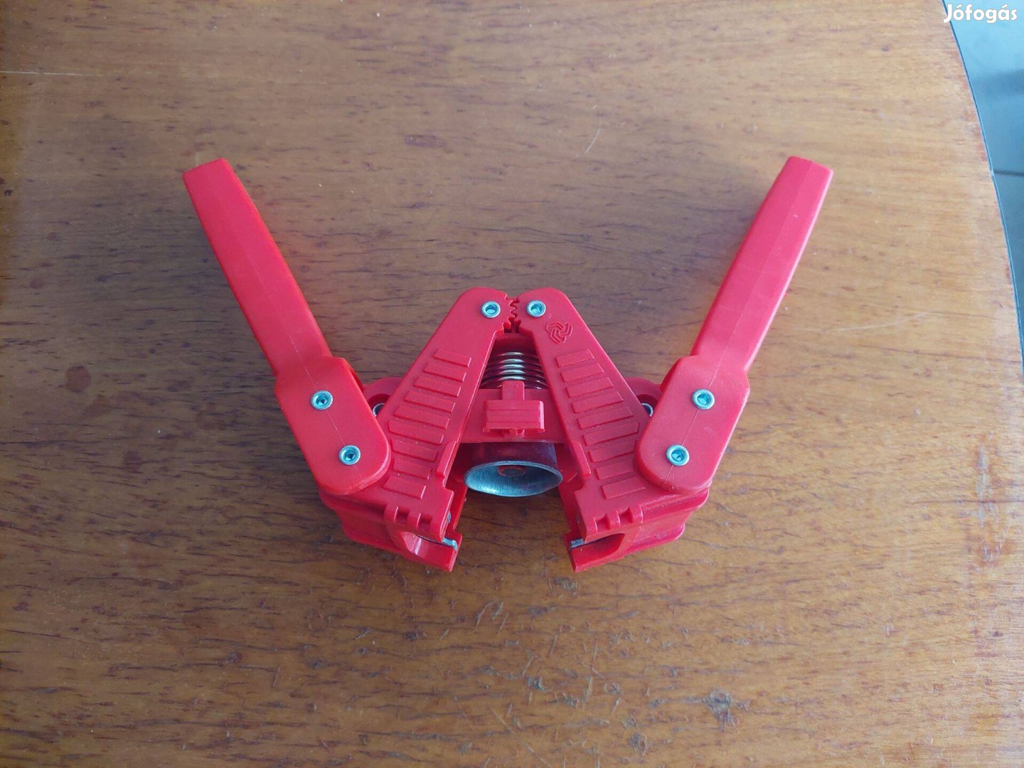 Kézi Koronazáró - Ferrari 26/29 mm méretű szorítófejes kupakozó palack