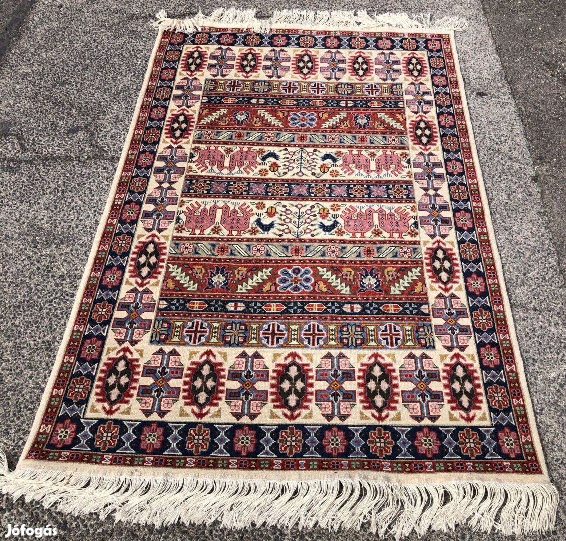 Kézi csomózású Szép tunéziai 120 x 190 szőnyeg