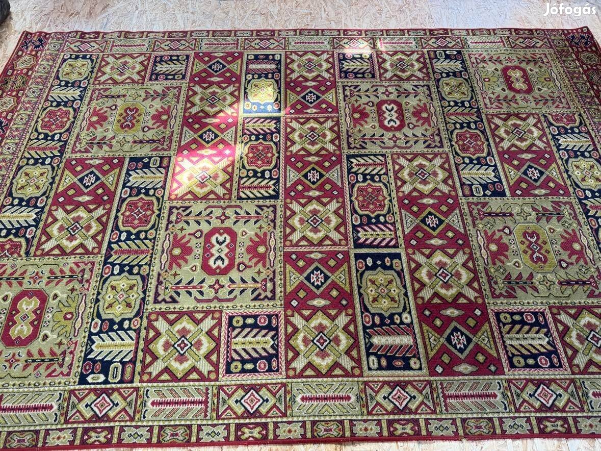 Kézi csomózású nagyméretű perzsa szőnyeg, 192x293 cm