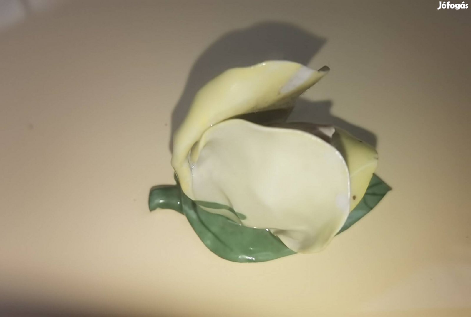 Kézi festésű porcelán sárga rózsa 