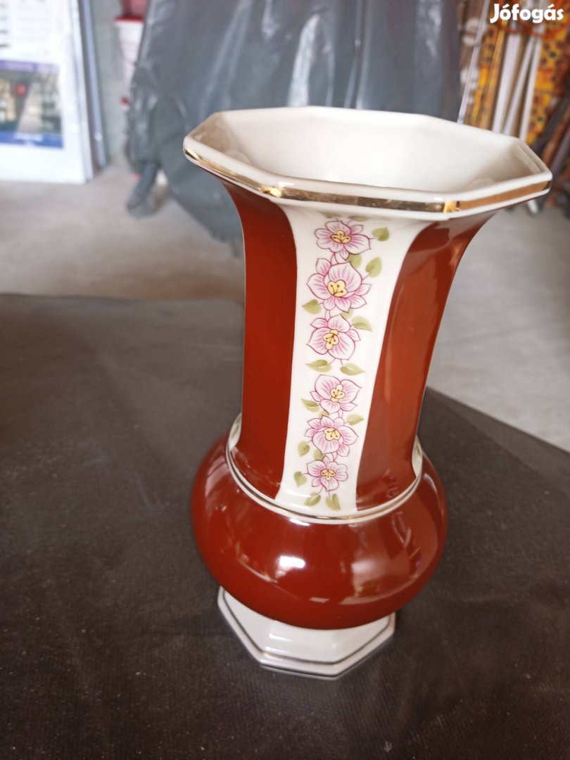 Kézi festésű porcelán váza eladó, kínai stílus made in DDR